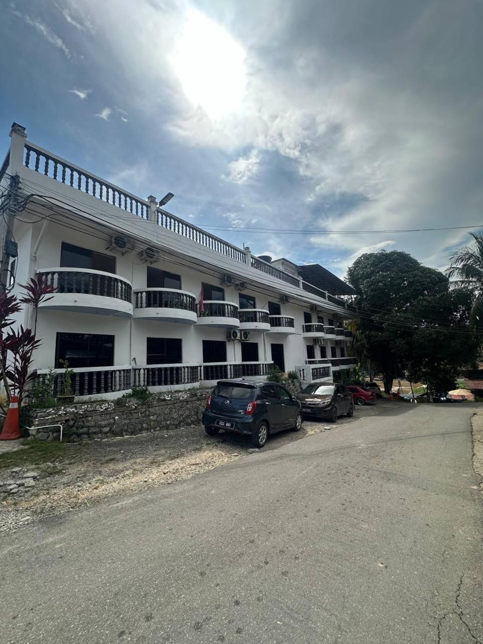 Teresek View Motel Kuala Tahan Dış mekan fotoğraf