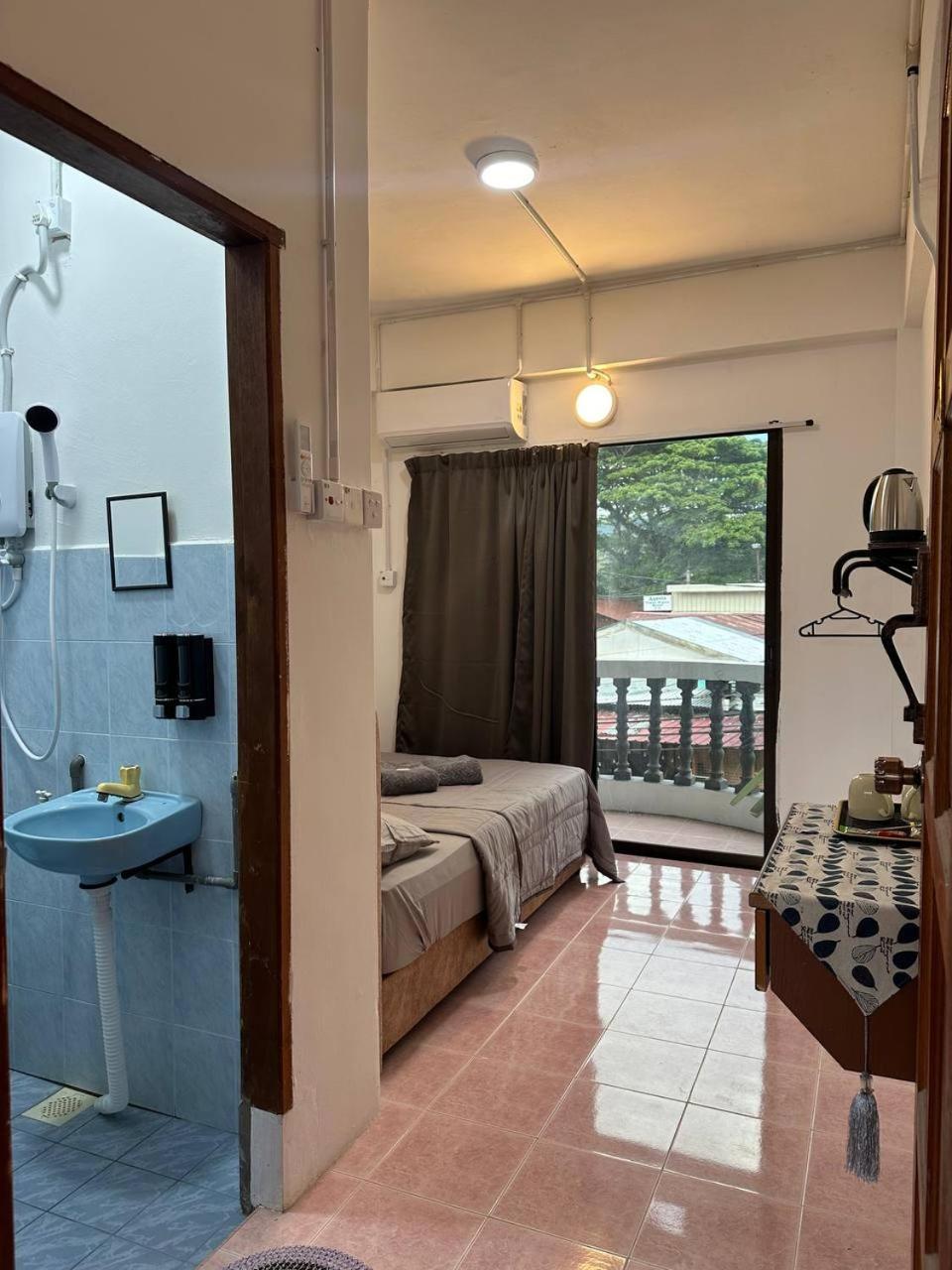 Teresek View Motel Kuala Tahan Dış mekan fotoğraf