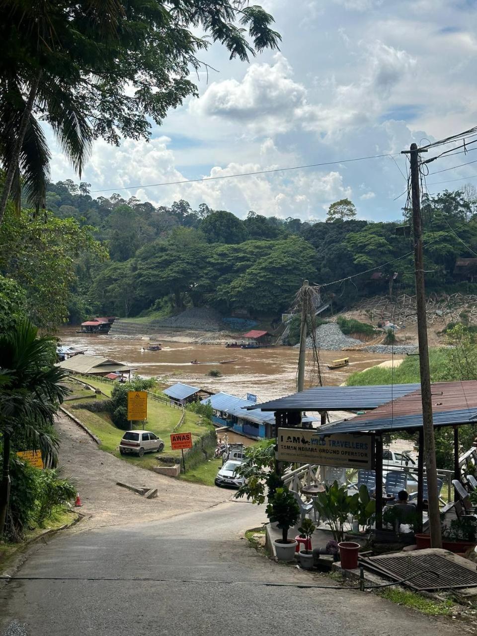 Teresek View Motel Kuala Tahan Dış mekan fotoğraf